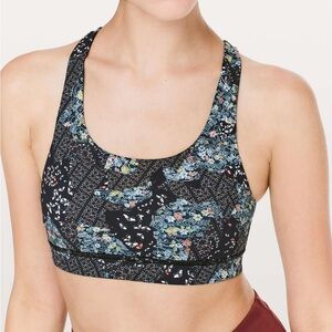 Lululemon Free to be Serene Bra
